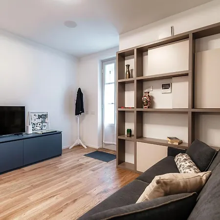 Palazzo Marinetti - By Myhomeincomo Apartment Como