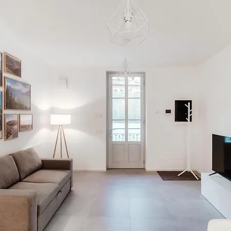 Palazzo Marinetti - By Myhomeincomo Apartment Como